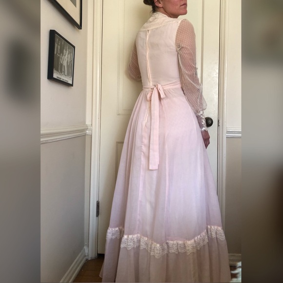 SOLD | 70s Vintage Gunne Sax Pink Prairie Dress - Picture 6 of 14